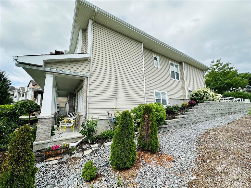 441 TILLSONBURG Street