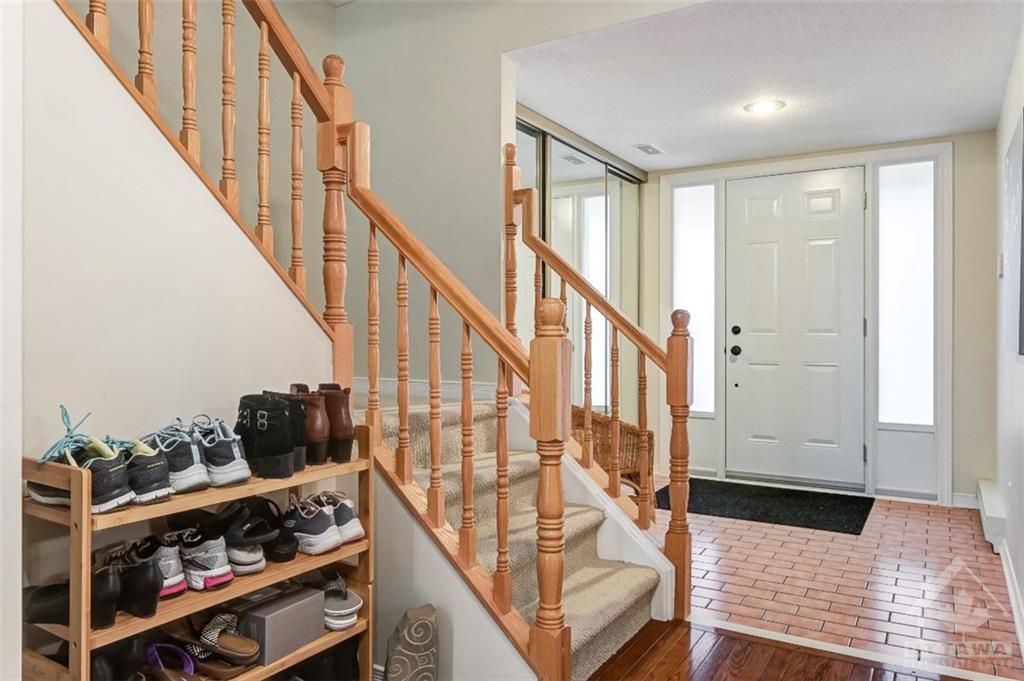 1864 SUMMERFIELDS Crescent