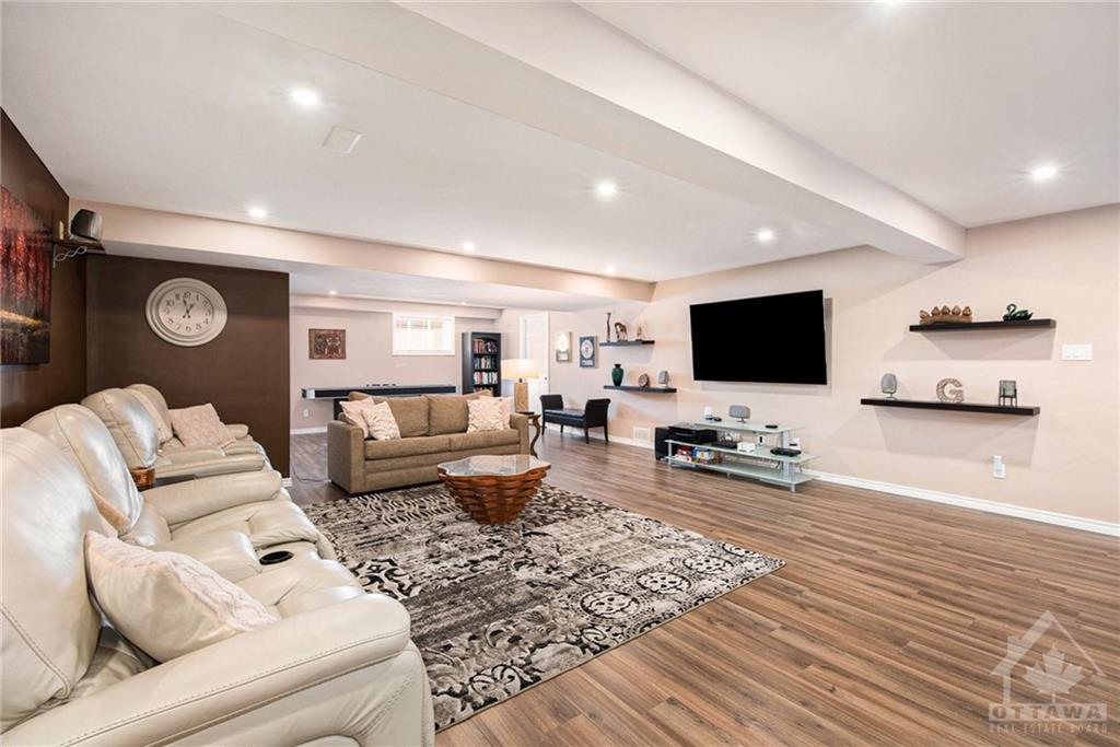 302 EQUINELLE Drive