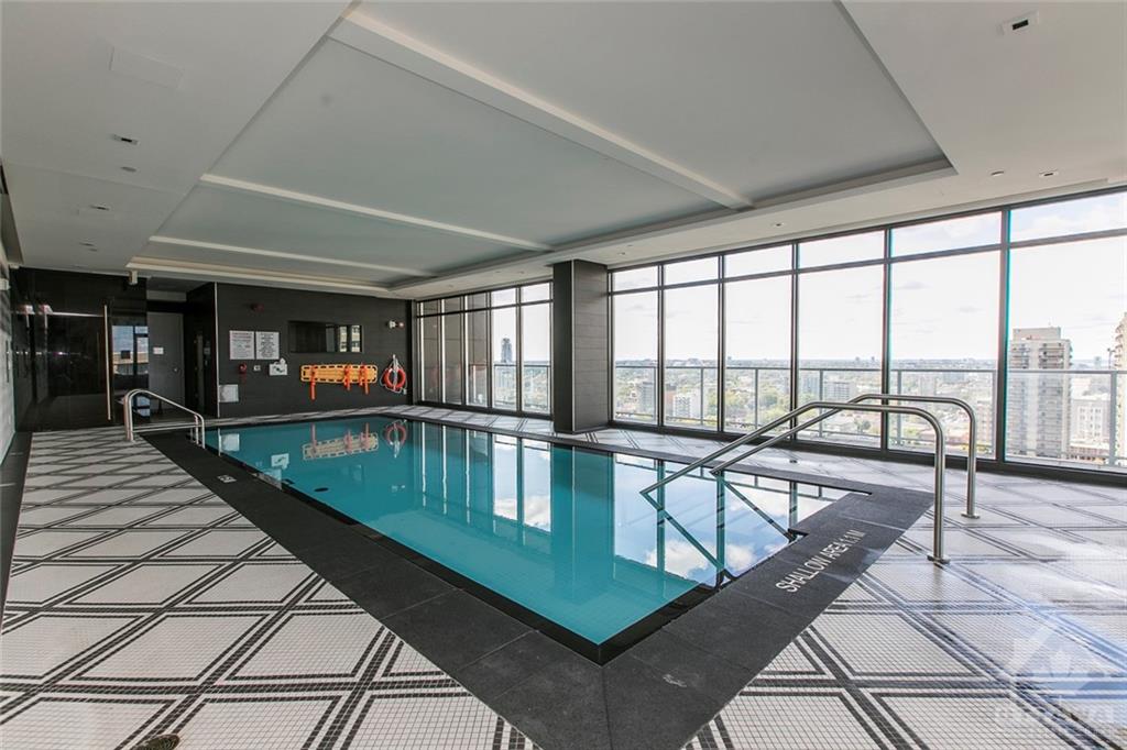 255 BAY Street, #315