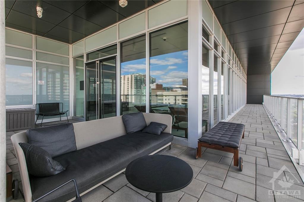 255 BAY Street, #315