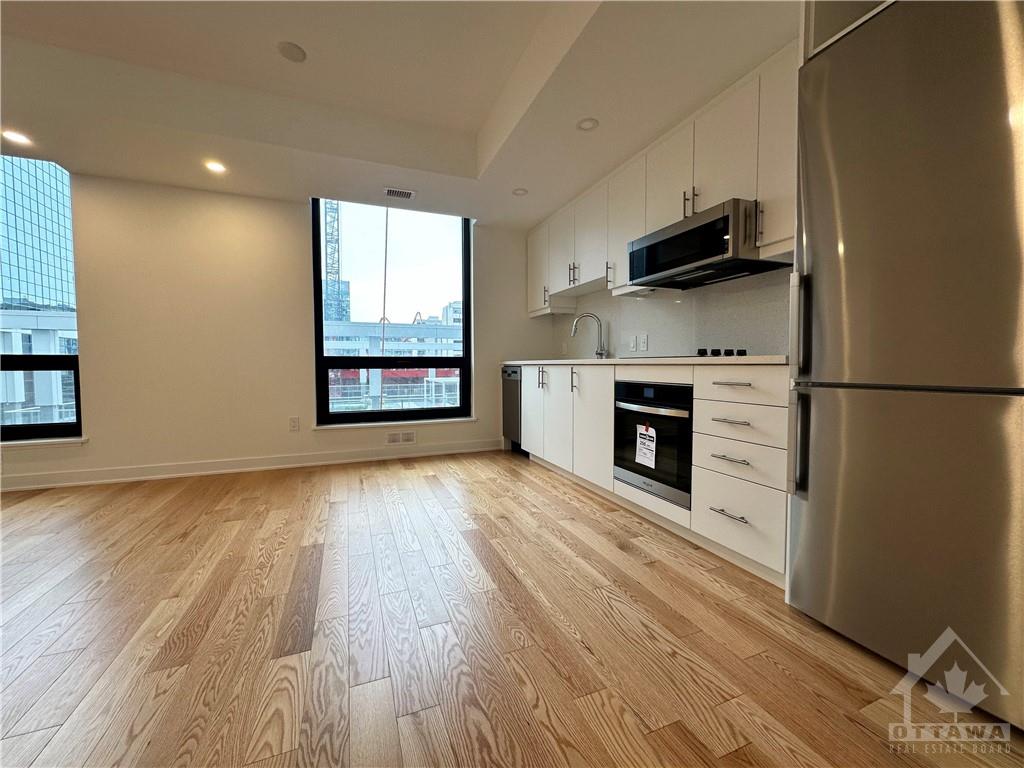 340 QUEEN Street, #1108