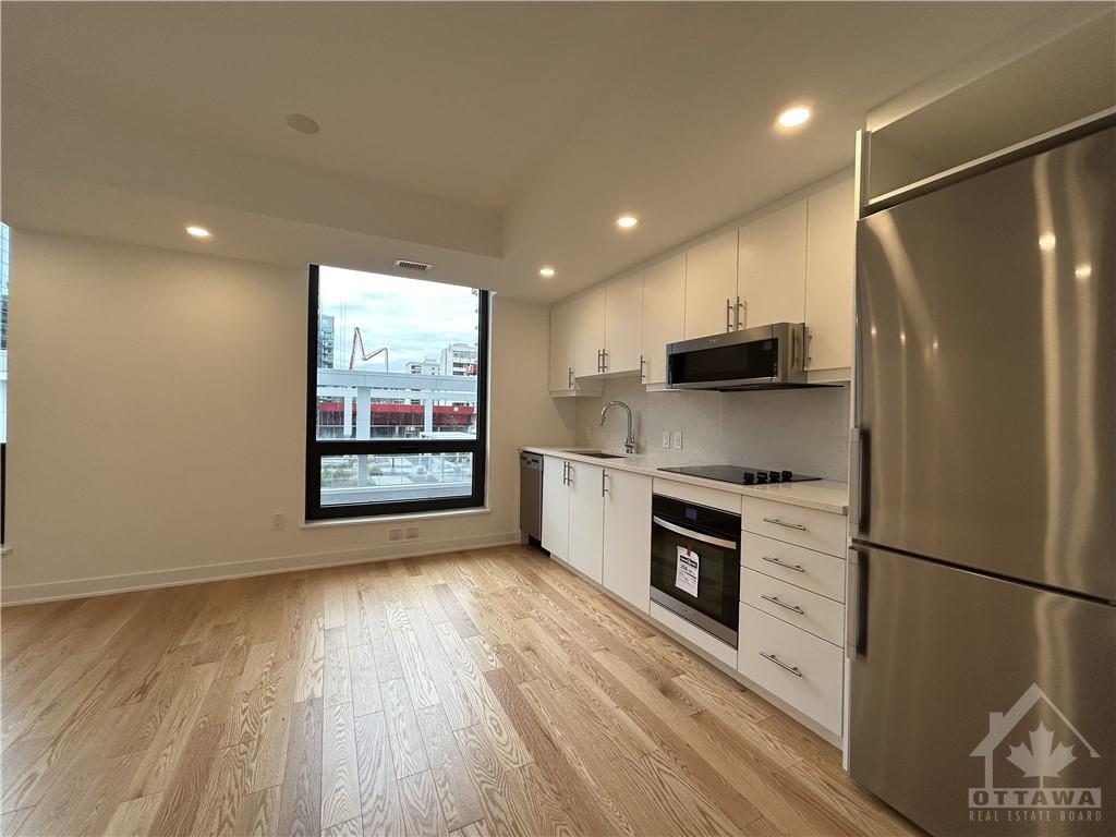 340 QUEEN Street, #1108