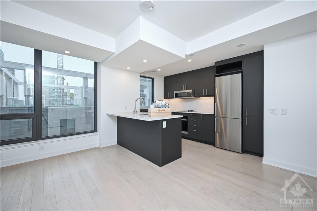 340 QUEEN Street, #1007
