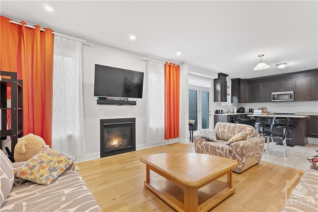 625 PARADE Drive