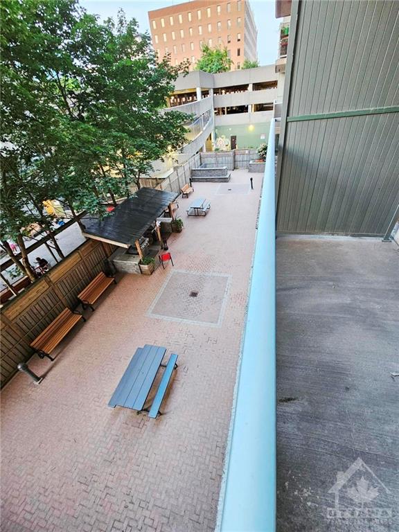 429 SOMERSET Street, #301