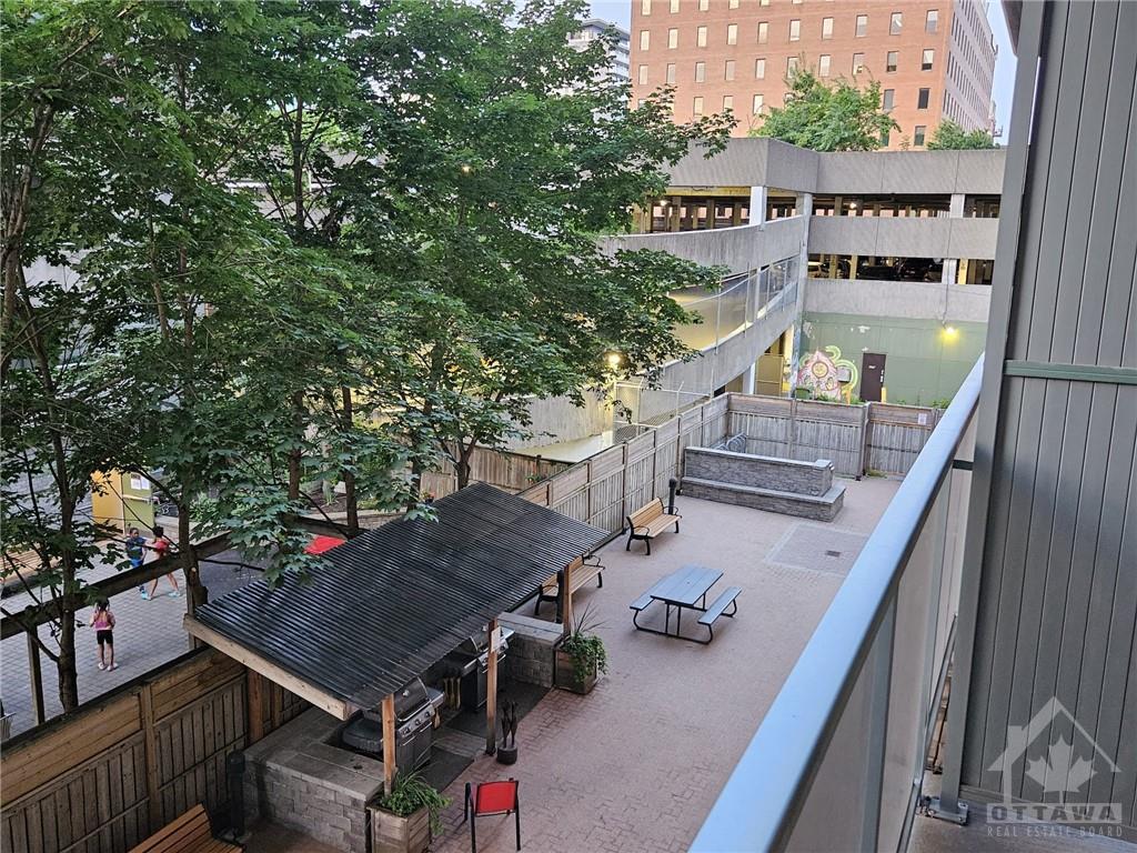 429 SOMERSET Street, #301