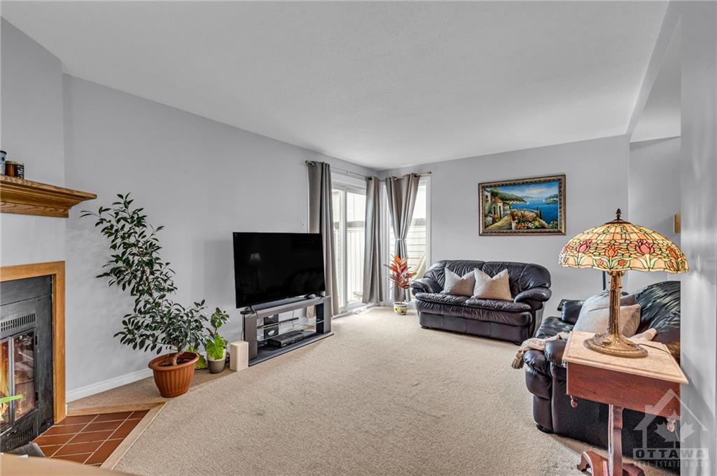 1711 LAMOUREUX Drive, #D