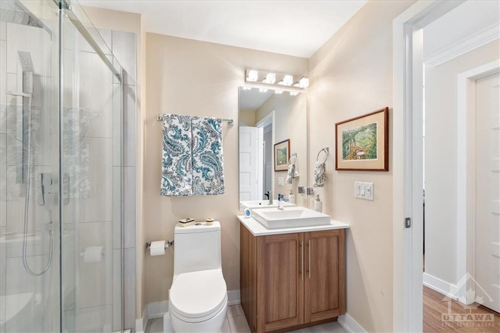 200 INLET Private, #301