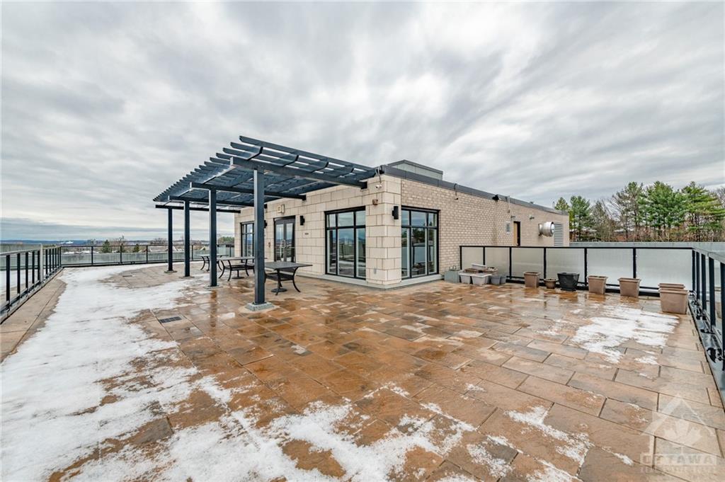 310 CENTRUM Boulevard, #101