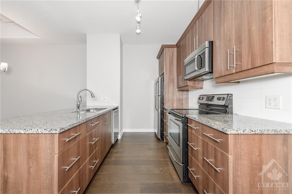 310 CENTRUM Boulevard, #101