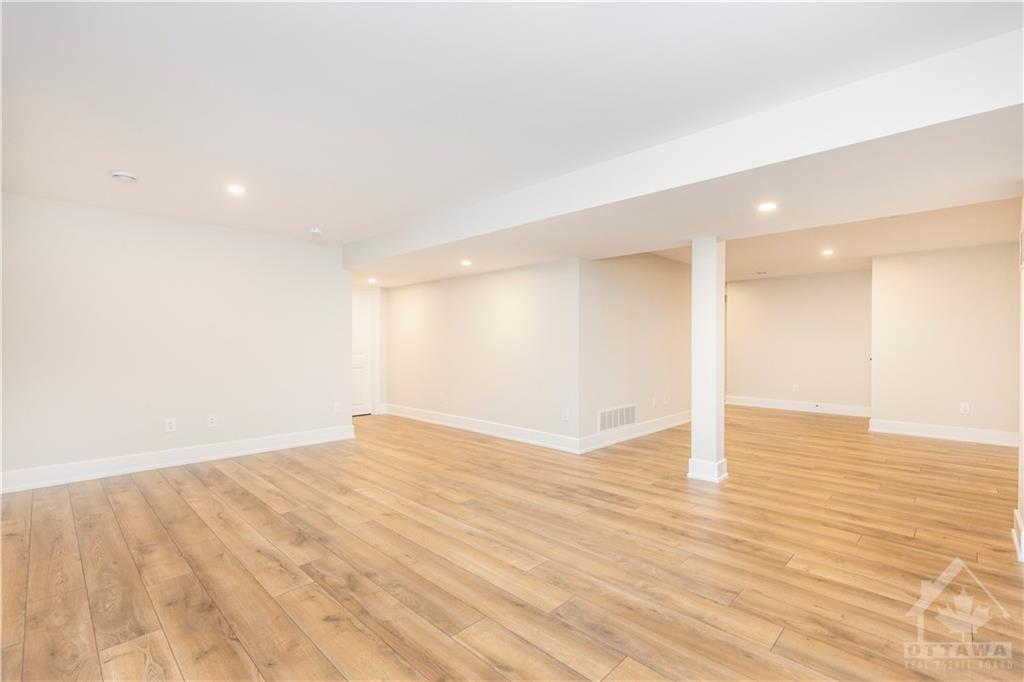 221 TRUDEAU Crescent