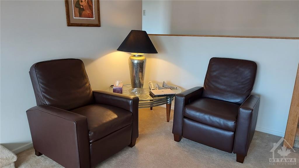 373 LAURIER Avenue E, #402