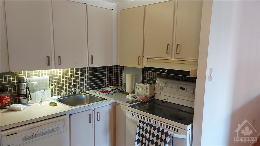 373 LAURIER Avenue E, #402