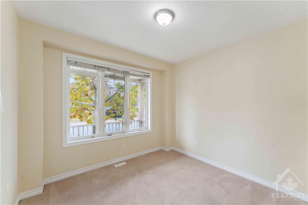 417 VENDEVALE Avenue