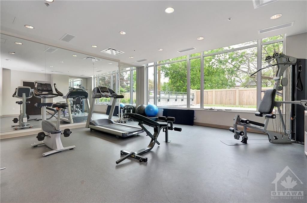 101 RICHMOND Road, #404