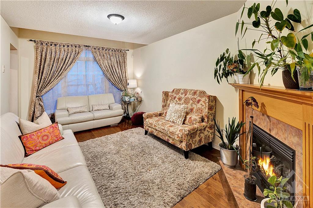 311 APPLECROSS Crescent