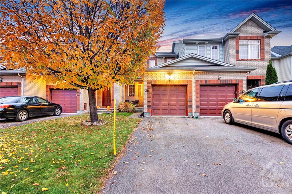 311 APPLECROSS Crescent
