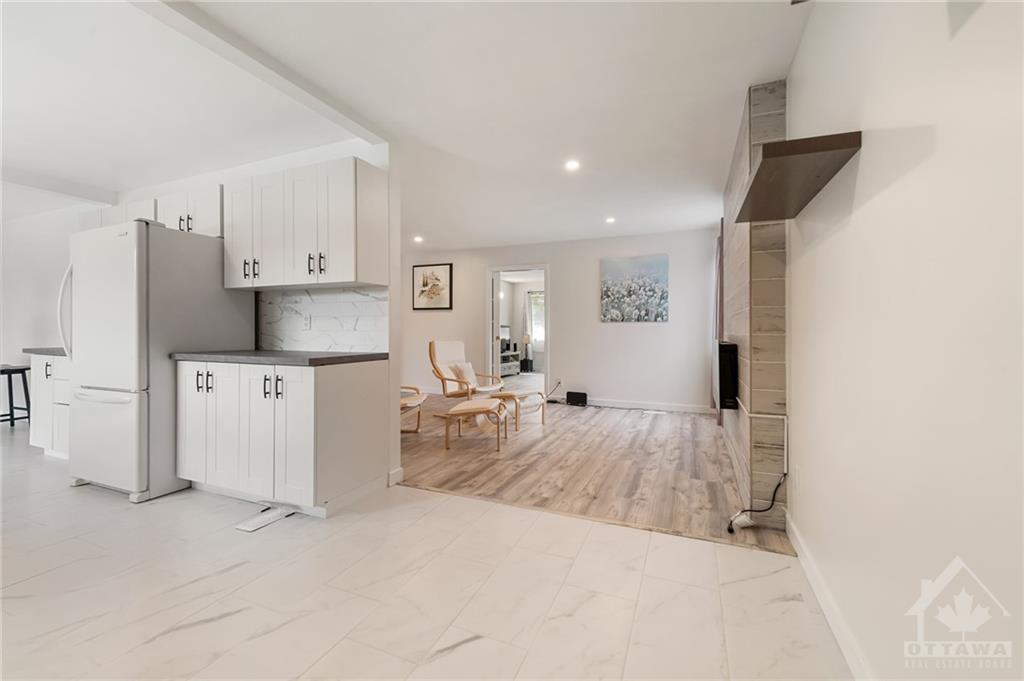 13 QUINPOOL Crescent