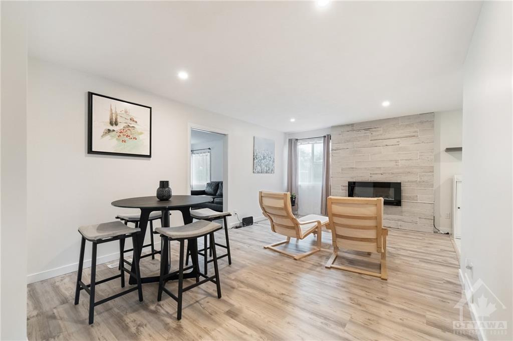 13 QUINPOOL Crescent