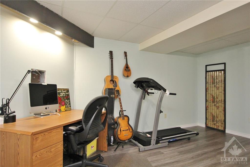 4 SELYE Crescent