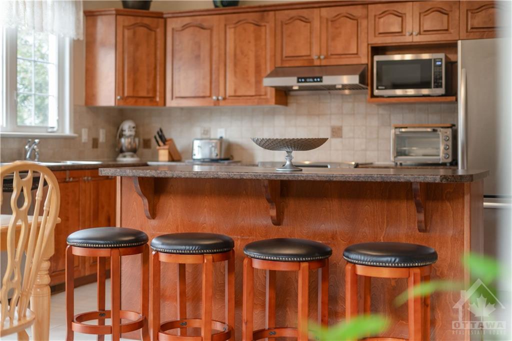 166 WINDANCE Crescent