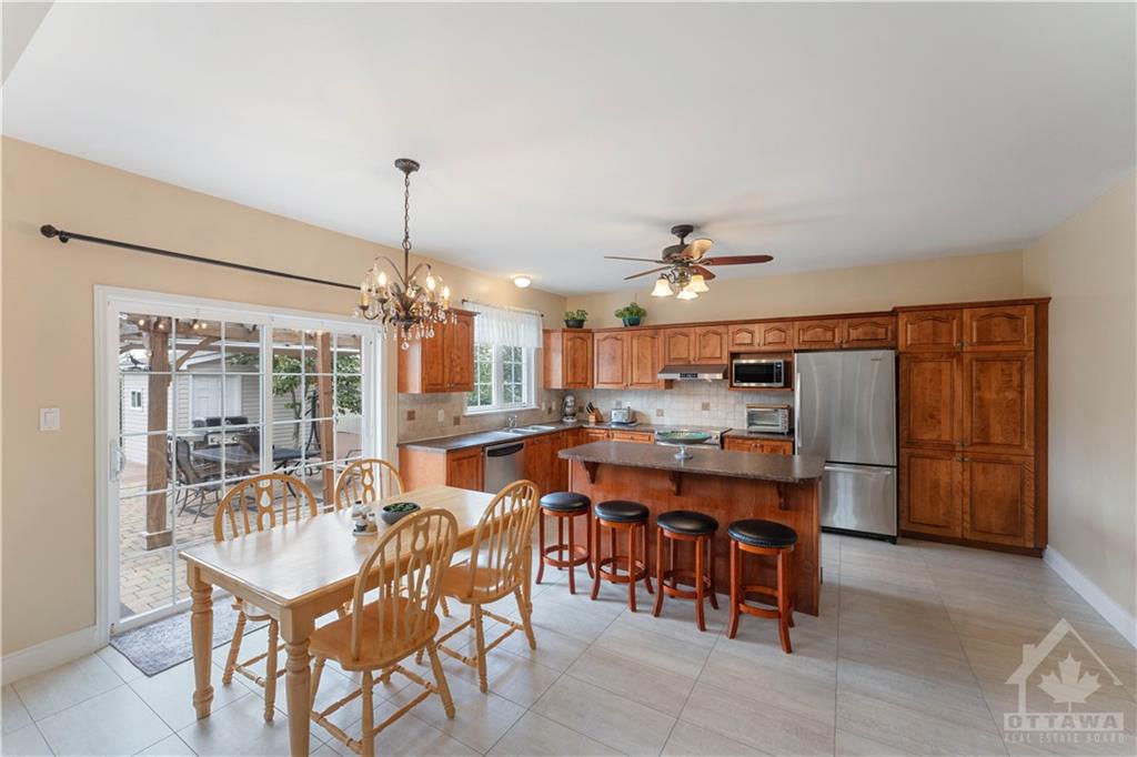 166 WINDANCE Crescent