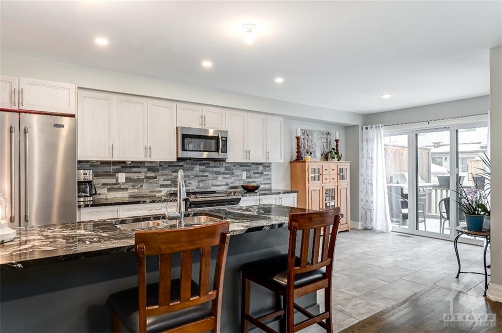 212 PURCHASE Crescent