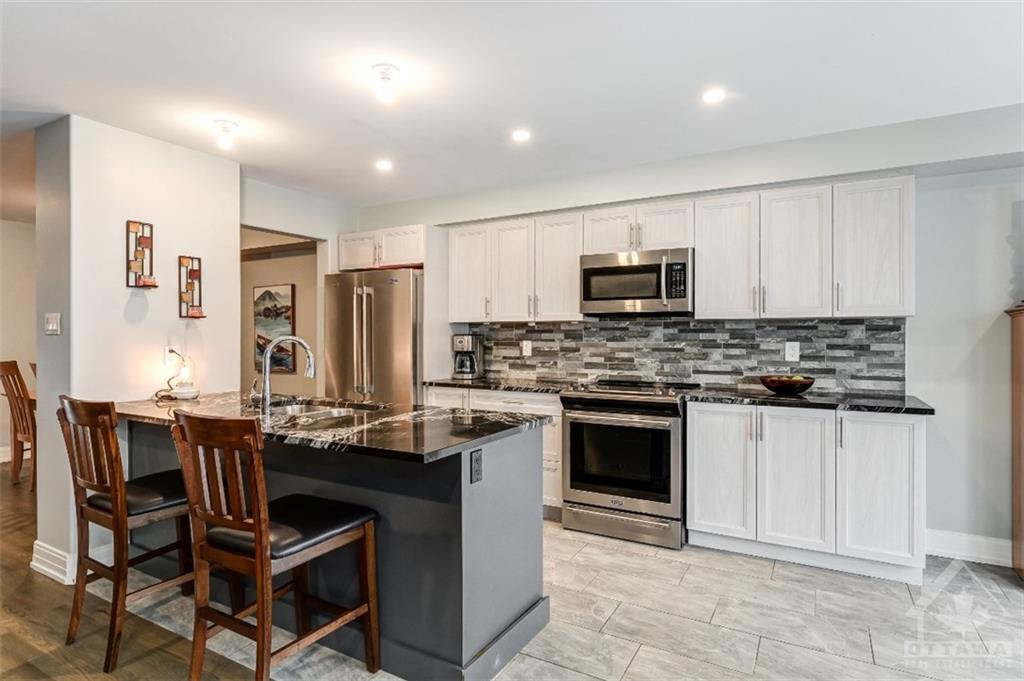 212 PURCHASE Crescent