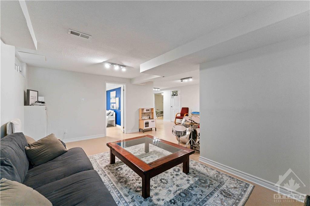 6056 MEADOWGLEN Drive