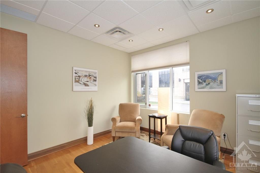 120 TERENCE MATTHEWS Crescent, #A1