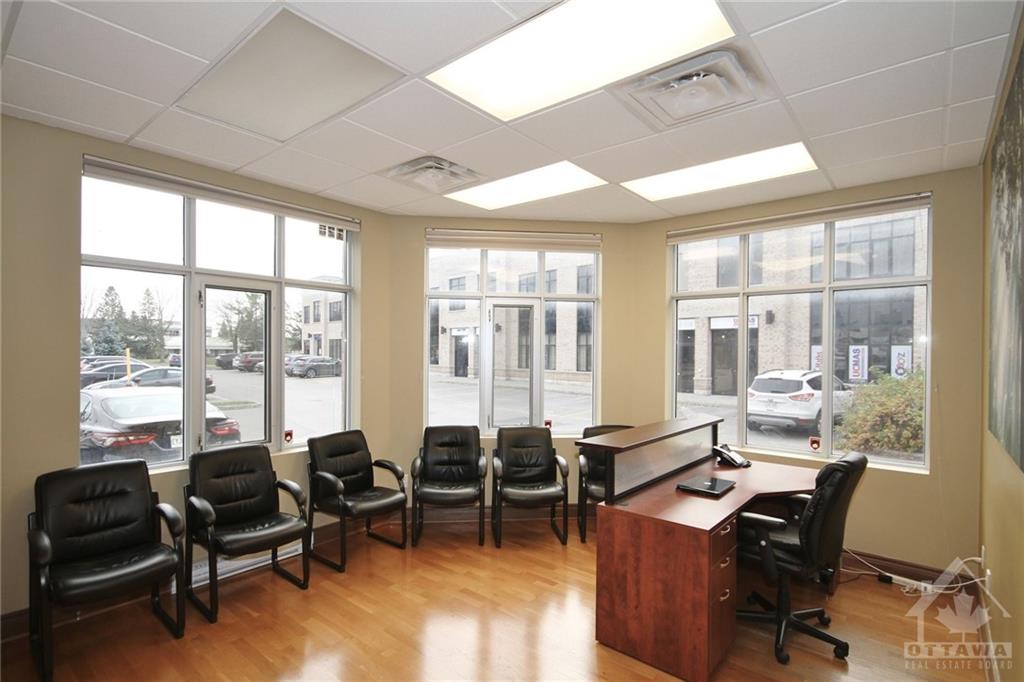 120 TERENCE MATTHEWS Crescent, #A1