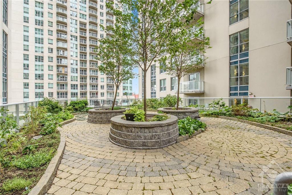242 RIDEAU Street, #2307