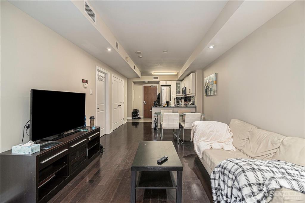 242 RIDEAU Street, #2307