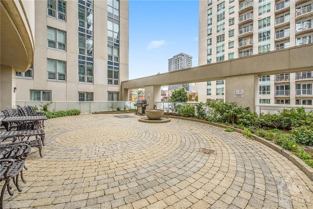 242 RIDEAU Street, #2307