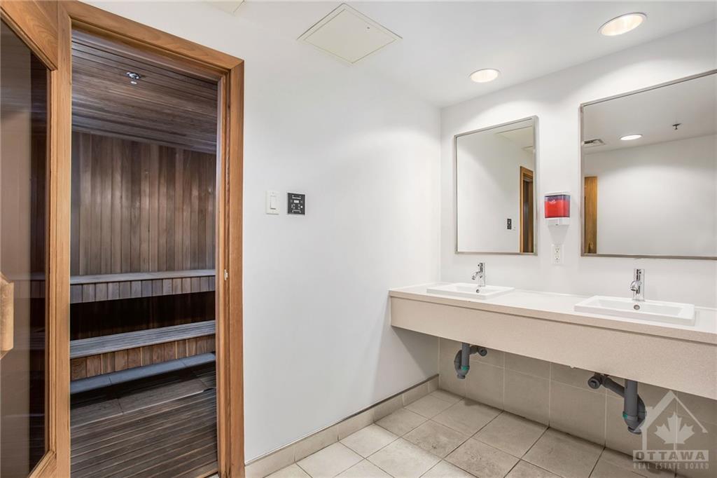 242 RIDEAU Street, #2307