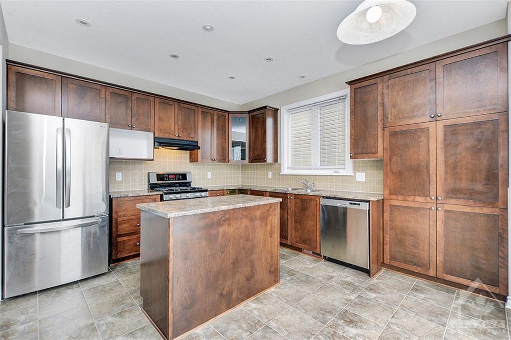 752 FLETCHER Circle