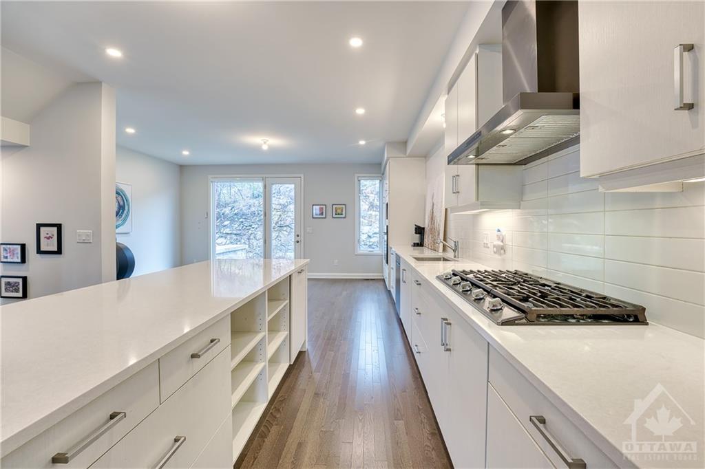 153 BOUNDSTONE Way