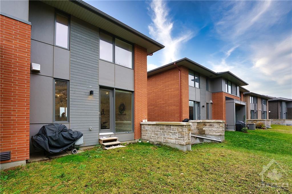 153 BOUNDSTONE Way