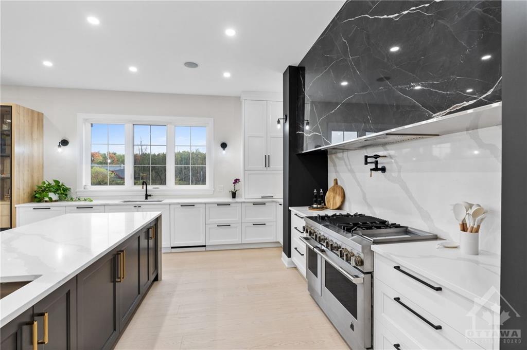 5817 RED CASTLE Ridge