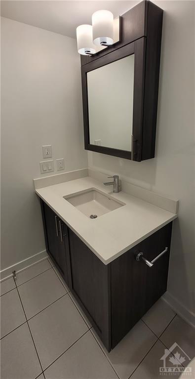 340 QUEEN Street, #1608