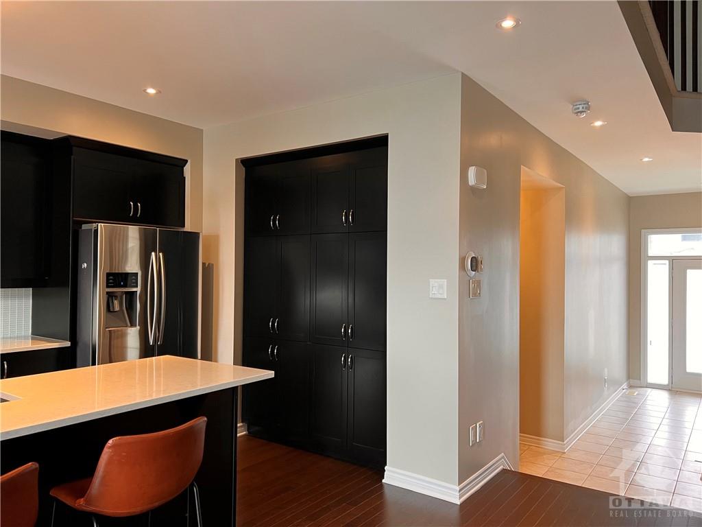 818 CARNELIAN Crescent