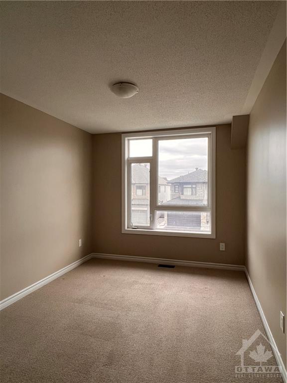 818 CARNELIAN Crescent