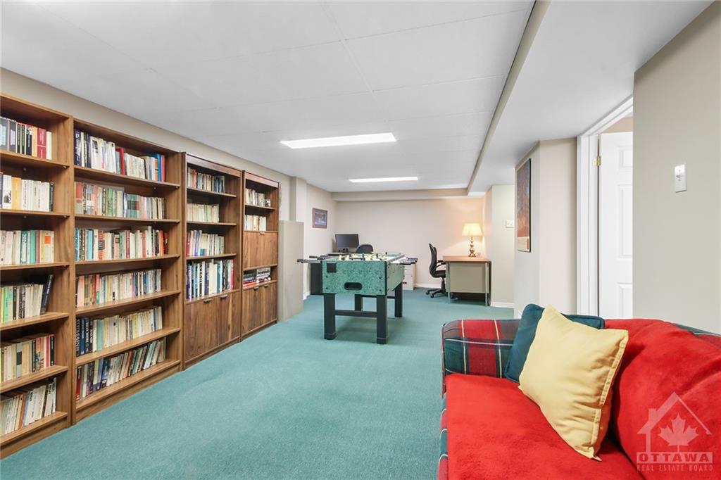 43C HEWITT Way