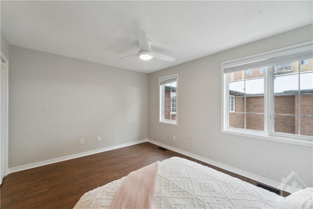 12 BECKINGTON Private