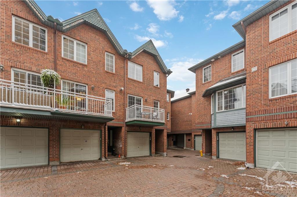 12 BECKINGTON Private