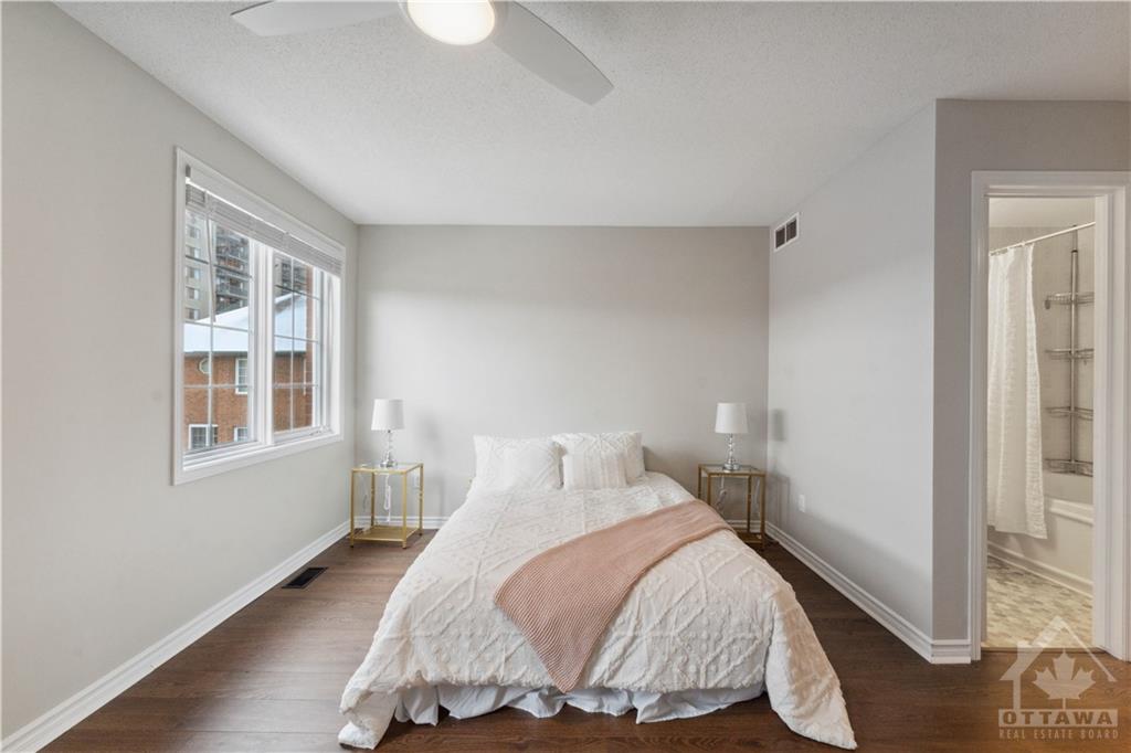 12 BECKINGTON Private