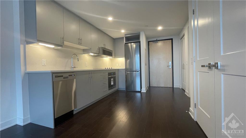 340 QUEEN Street, #1703