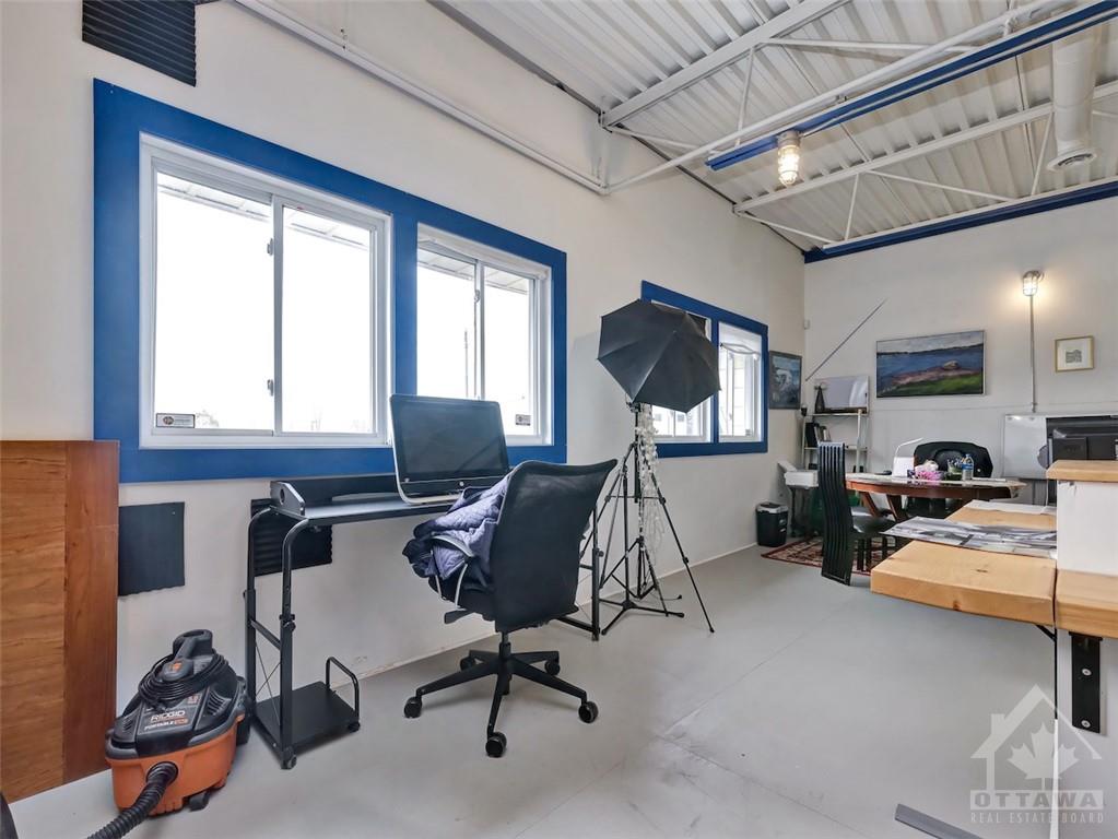 5480 CANOTEK Road, #5