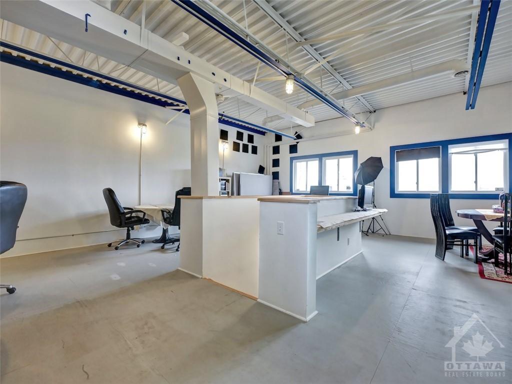 5480 CANOTEK Road, #5